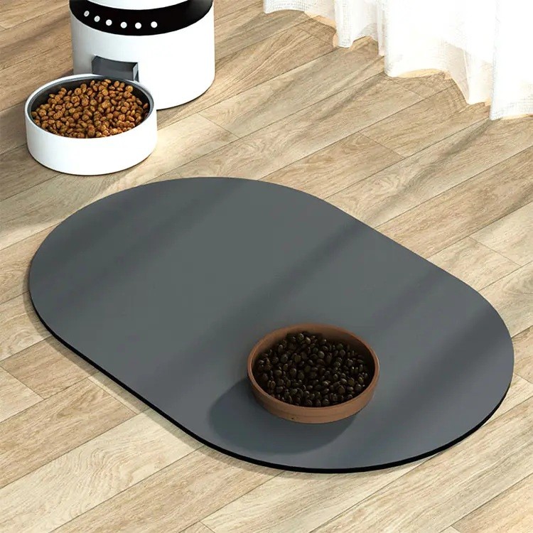 Vattenabsorberande matta för hundskål